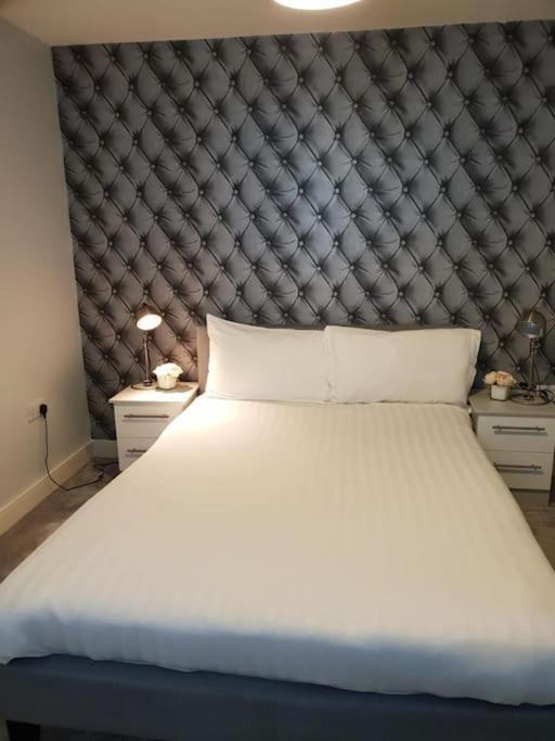 Luxury 9Ine Beautiful Bull Ring Apartment Free Parking Μπέρμιγχαμ Εξωτερικό φωτογραφία