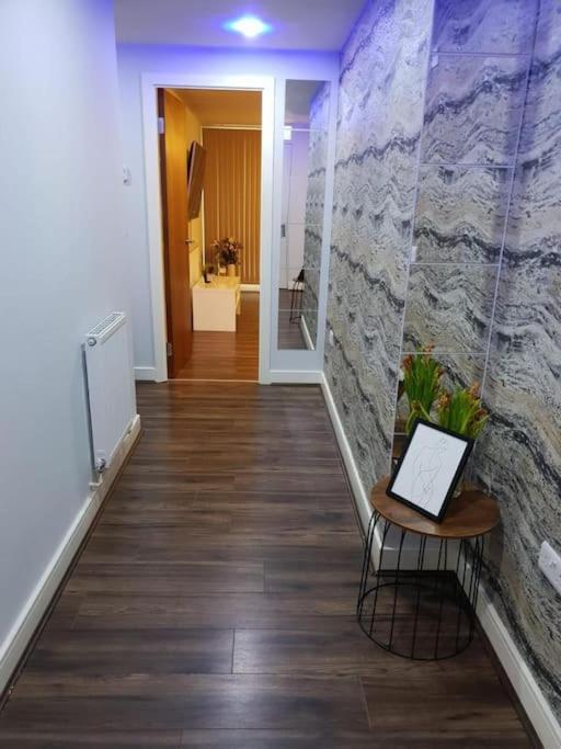 Luxury 9Ine Beautiful Bull Ring Apartment Free Parking Μπέρμιγχαμ Εξωτερικό φωτογραφία