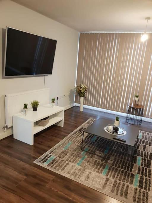 Luxury 9Ine Beautiful Bull Ring Apartment Free Parking Μπέρμιγχαμ Εξωτερικό φωτογραφία