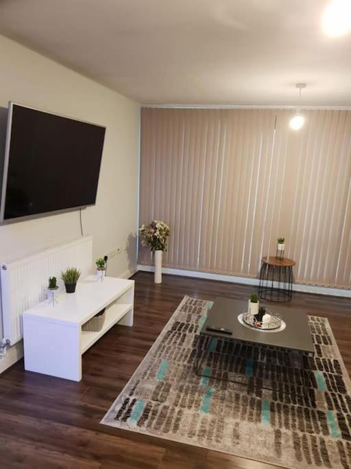 Luxury 9Ine Beautiful Bull Ring Apartment Free Parking Μπέρμιγχαμ Εξωτερικό φωτογραφία
