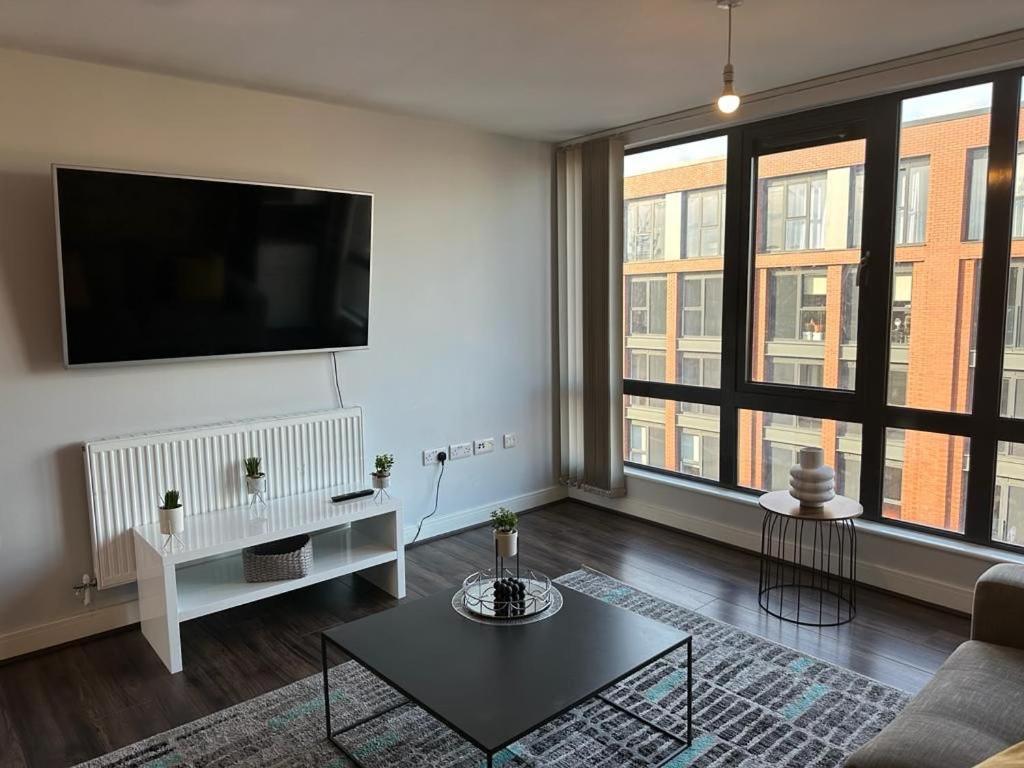 Luxury 9Ine Beautiful Bull Ring Apartment Free Parking Μπέρμιγχαμ Εξωτερικό φωτογραφία